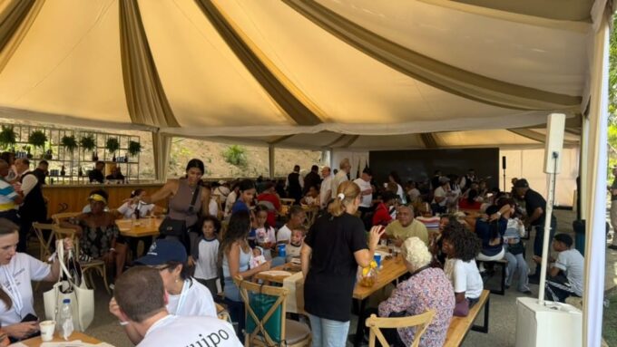 alemania-celebra-su-dia-nacional-en-la-guaira-junto-a-115-familias-afectadas-por-los-terremotos