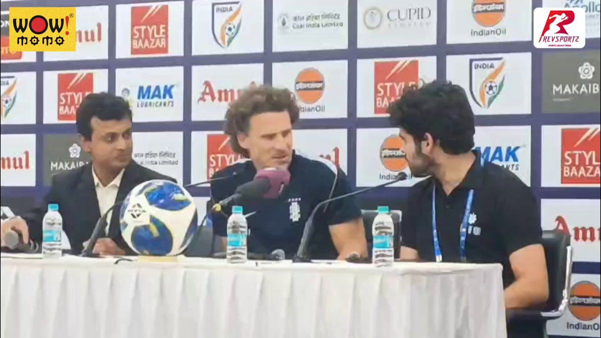“es-un-honor”:-en-ingles,-diego-forlan-hablo-en-conferencia-de-prensa-antes-del-partido-con-india-y-conto-sus-sensaciones-como-dt-de-uruguay