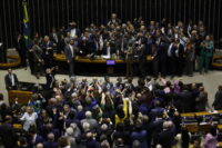 pl-cresce-de-98-para-121-deputados-e-avanca-sobre-o-centrao;-esquerda-tera-24%-da-camara