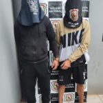 ¡motochorros-oipete-asfalto-ari-a-pareja-con-su-bebe!