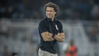 aprobado:-diego-forlan-cerro-con-goleada-ante-india-su-gira-debut-en-la-seleccion-uruguaya,-en-la-que-mostro-su-estilo-y-empleo-a-todos-los-jugadores-disponibles