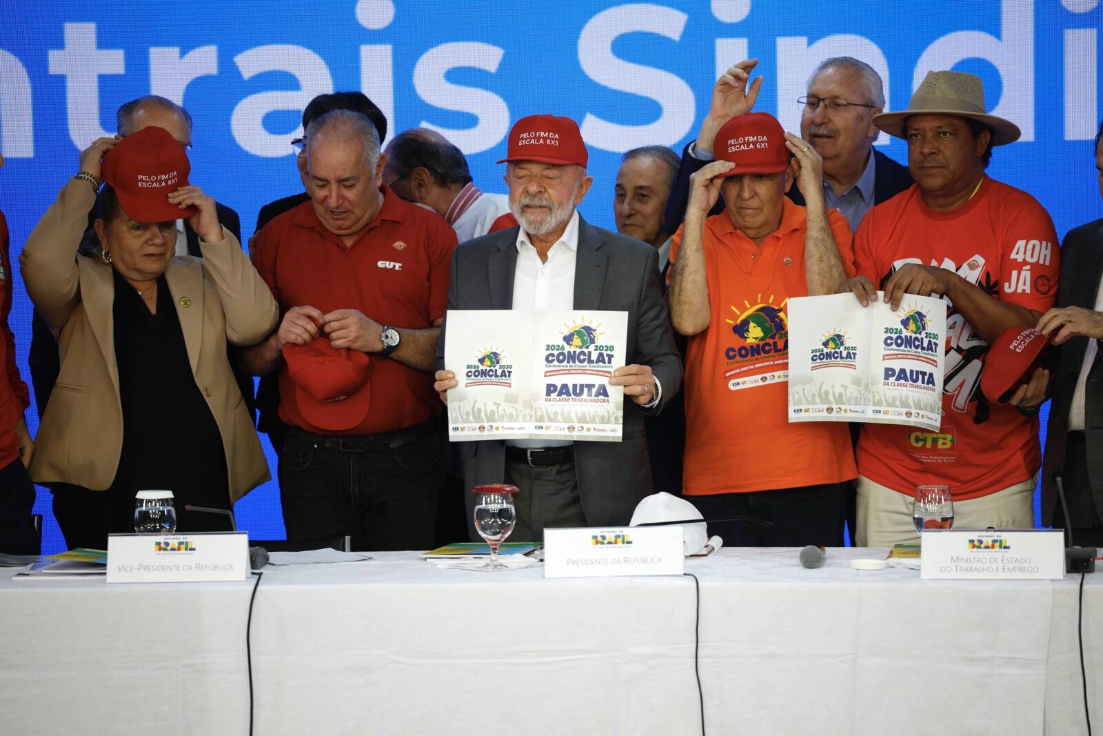 centrais-defendem-voto-em-lula-e-dizem-que-e-preciso-dialogar-com-quem-votou-em-outros-candidatos