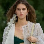marcas-reagem-a-ia-na-semana-de-moda-de-paris-com-roupas-imperfeitas