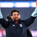 eu-nao-quero-ir-embora,-diz-messi-apos-se-despedir-da-argentina
