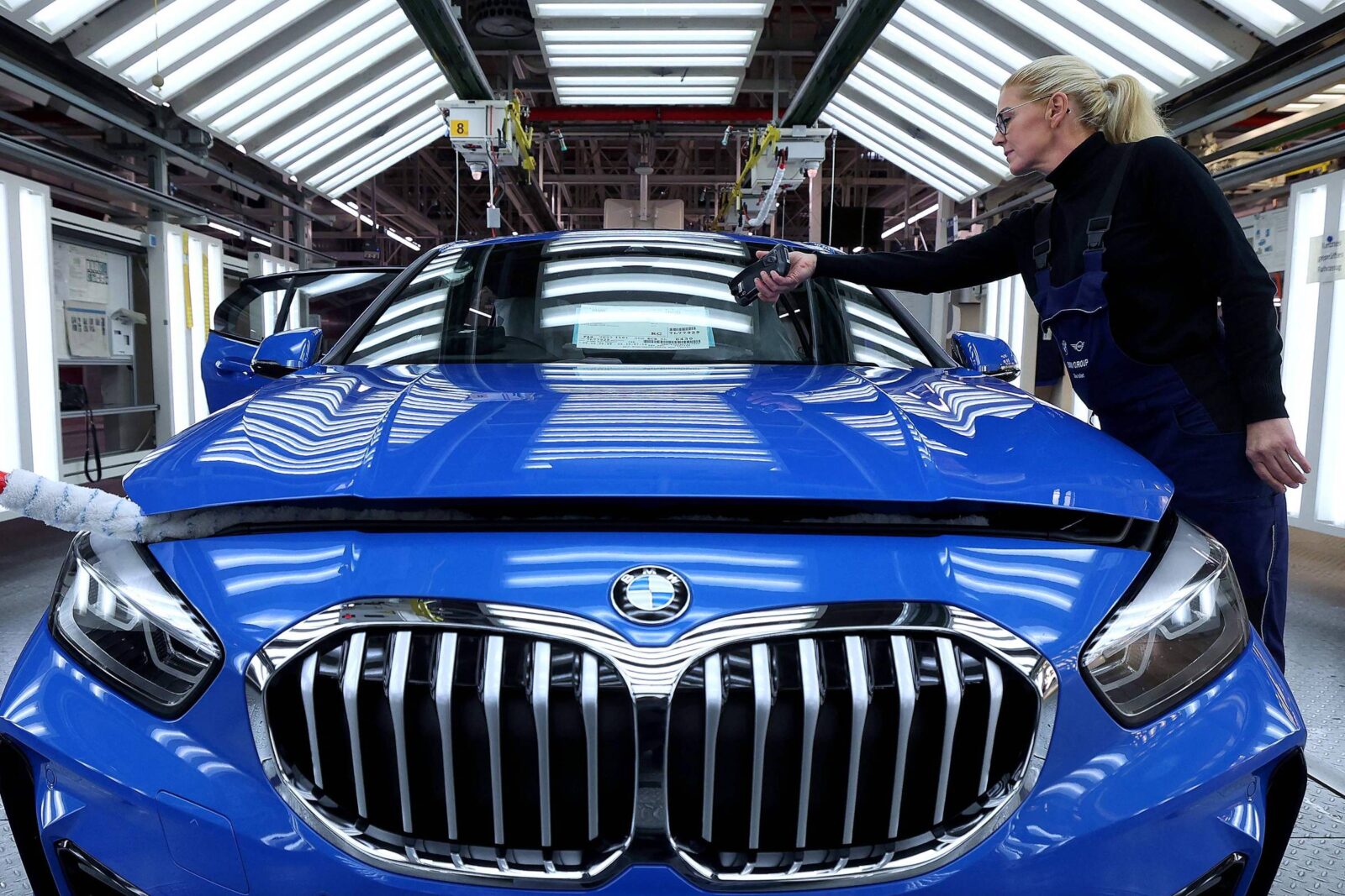 bmw-aposta-no-sucesso-de-serie-3-para-driblar-crise-do-setor-na-alemanha