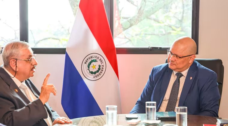 ministro-de-salud-ndoipotaveima-deudas-en-el-2027
