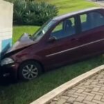 mulher-fica-ferida-apos-carro-colidir-contra-muro-em-londrina