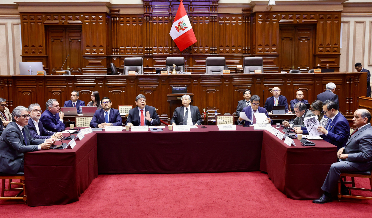 credito-suplementario:-congresistas-cuestionan-gasto-en-aviones-f-16,-endeudamiento-y-recursos-para-el-sur