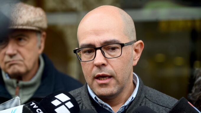 contratacion-de-camas-de-asse-a-la-espanola:-blancos-denunciaran-a-la-jutep-y-senalan-que-danza-trabajo-en-la-institucion-privada