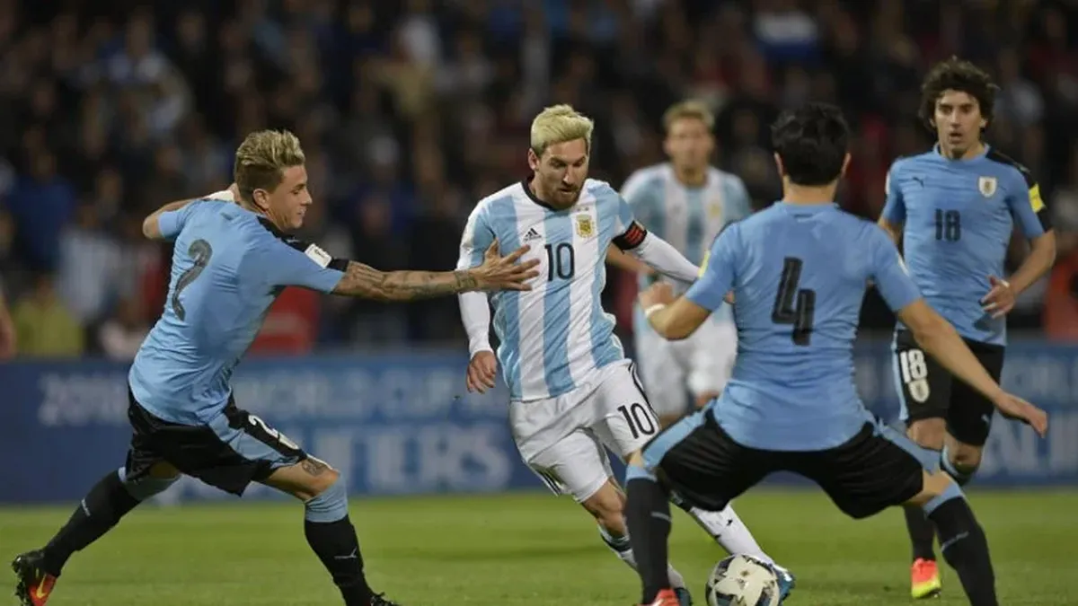 asi-termino-el-historial-de-lionel-messi-contra-uruguay:-el-primer-gol-en-el-monumental,-su-regreso-del-primer-“retiro”-y-un-ultimo-buen-recuerdo-para-la-celeste