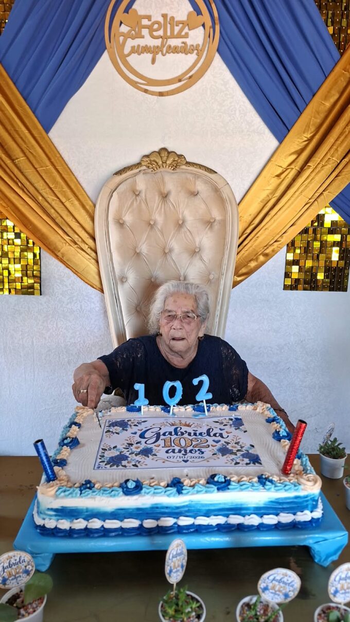 ¡donita-vy`apupe-farreo-por-sus-102-anos!