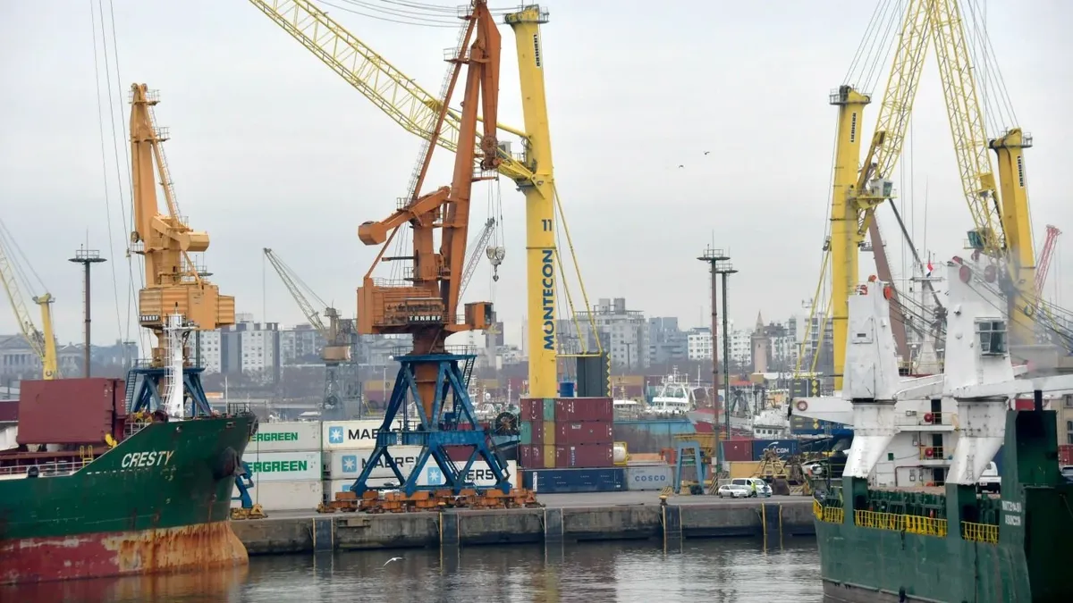 “el-gobierno-no-va-a-tomar-decisiones-sobre-la-base-de-presiones”,-dijo-etcheverry-sobre-propuesta-de-segunda-terminal-de-contenedores-en-el-puerto-de-montevideo