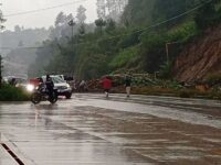 derrumbe-en-el-km-82.5-de-la-ruta-interamericana-obstruye-el-paso-hacia-la-capital-y-el-occidente
