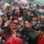 marcha-en-caracas-exalta-a-chavez-y-cabello-olvida-a-maduro-en-el-discurso