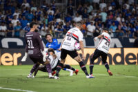 sao-paulo-perde-no-mineirao,-e-cruzeiro-salta-para-o-quarto-lugar-no-brasileiro