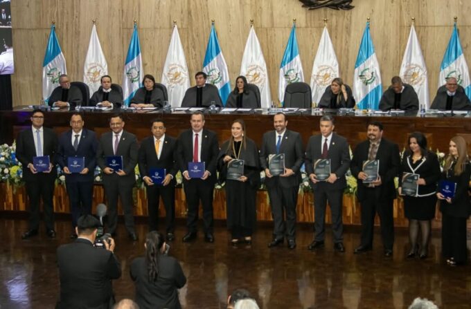 claudia-paredes-asegura-que-su-gestion-fue-«sin-corrupcion»-en-medio-de-denuncias-y-senalamientos