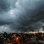 con-el-tiempo-feo-no-se-juega:-piden-tolerancia-laboral-por-los-raudales-y-lluvias-extremas