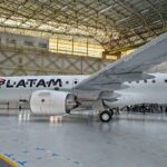 latam-recebe-seu-primeiro-embraer-e2-apos-1.500-horas-de-voo-em-simuladores