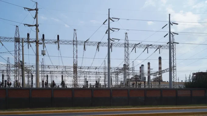 estudiante-de-ingenieria-descubre-como-predecir-la-demanda-de-la-red-electrica-40-veces-mas-rapido-que-la-tradicional