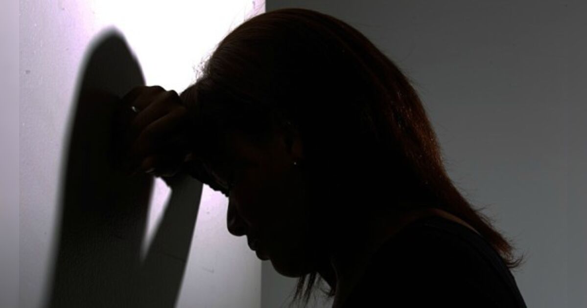 mulher-agredida-por-ex-companheiro-acaba-presa-por-desacato-em-california