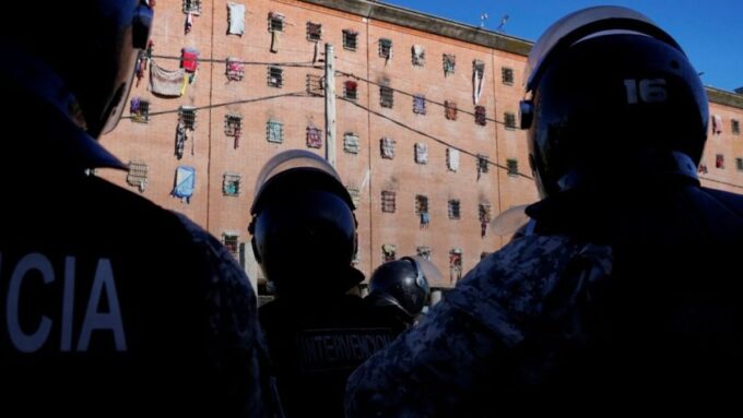 “puede-haber-300-presos-por-funcionario”:-la-advertencia-de-operadores-penitenciarios-tras-revelar-cifras-reservadas-durante-anos