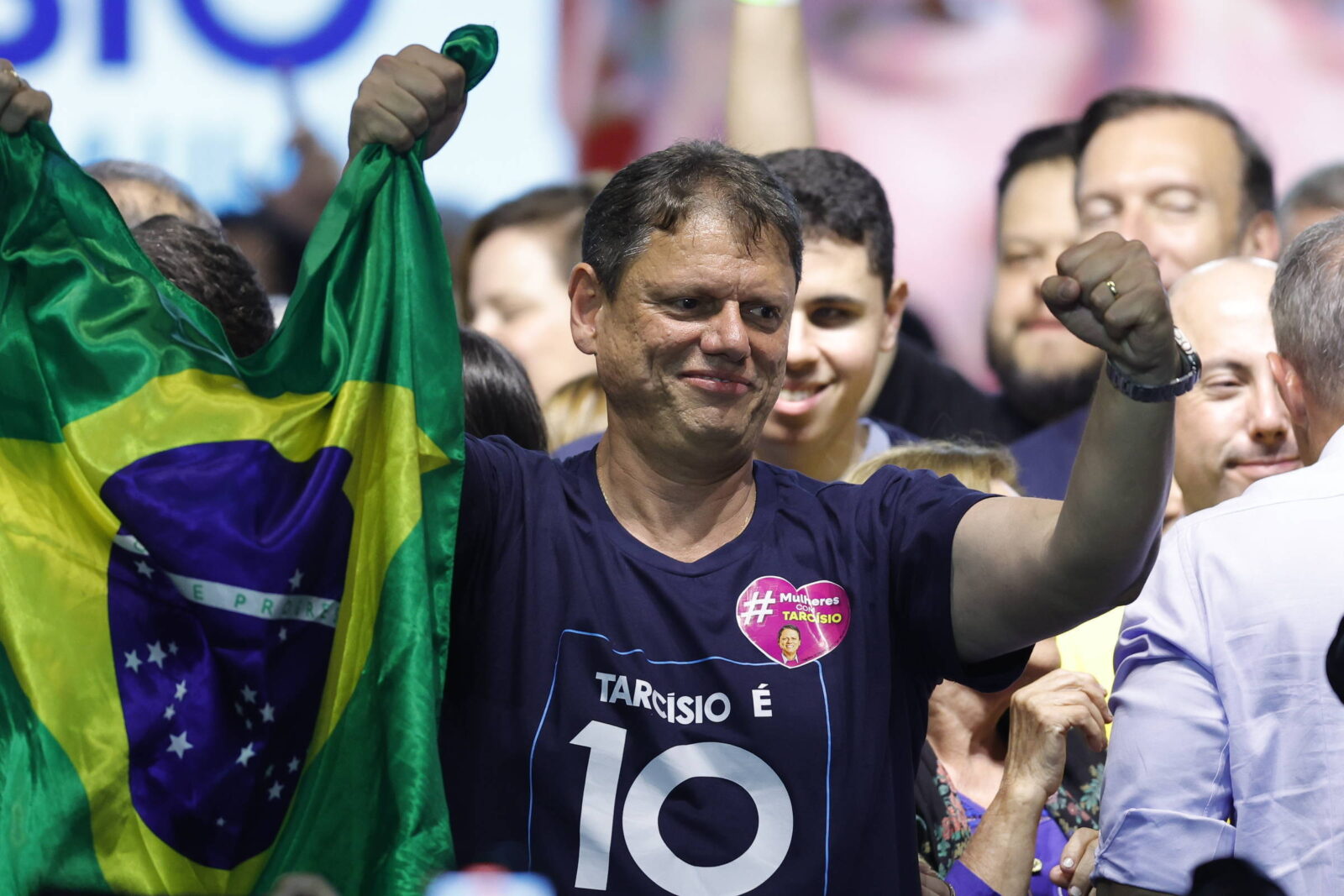tarcisio-atrela-ajustes-no-secretariado-a-eventual-vitoria-de-flavio-bolsonaro-no-2o-turno