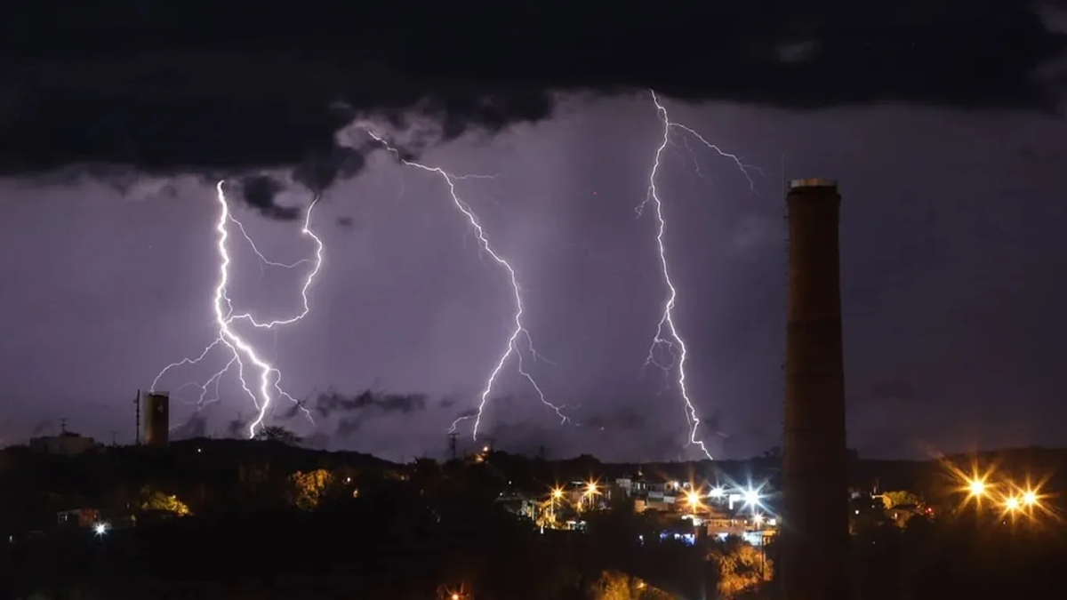 metsul-advierte-por-tormentas-y-la-formacion-de-ciclon-extratropical-en-uruguay:-cuando-espera-los-fenomenos