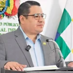 microaspirado-y-recoleccion-de-pruebas-en-la-oficina-del-exfiscal-mariaca