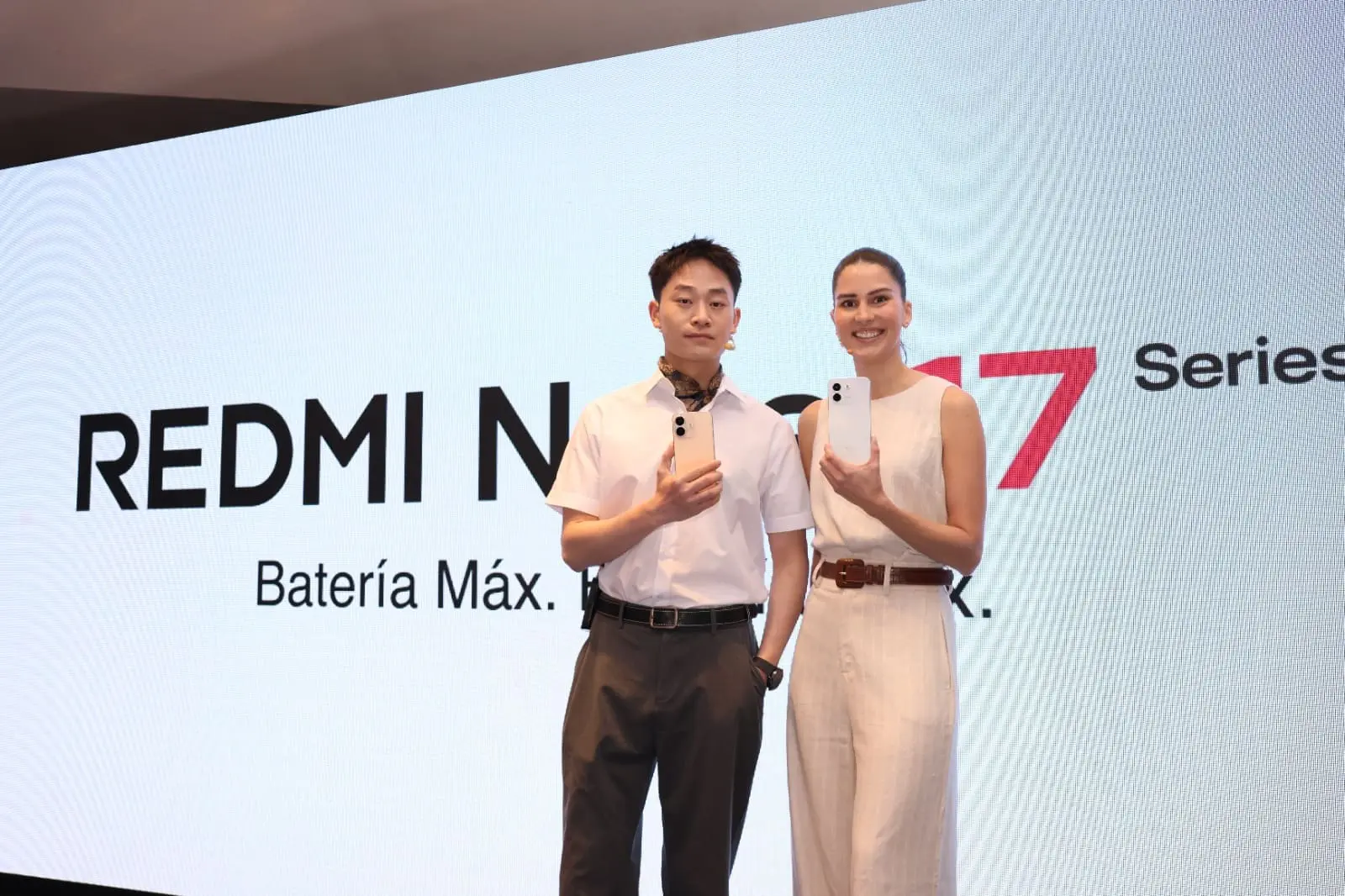 xiaomi-presenta-oficialmente-en-bolivia-la-nueva-serie-redmi-note-17