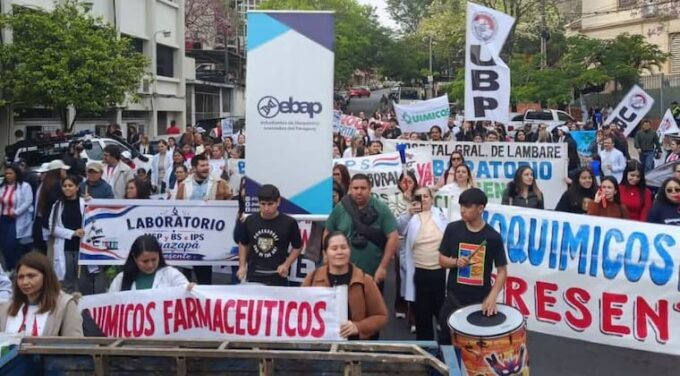 bioquimicos-ohota-a-paro-de-tres-dias 