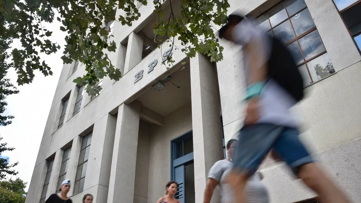 la-asignacion-unica-para-la-infancia-se-cobrara-en-tarjeta-bps-prestaciones:-exonerara-iva-y-no-se-podra-retirar-efectivo
