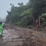 continuan-trabajos-de-limpieza-por-derrumbe-en-kilometro-83-de-la-ruta-interamericana