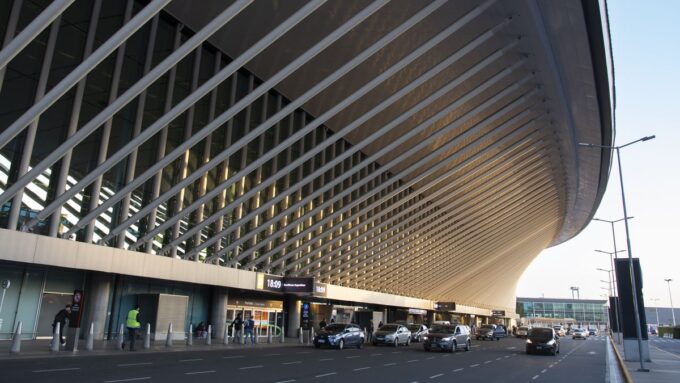 aprueban-un-nuevo-cuadro-tarifario-para-mas-de-30-aeropuertos-del-pais