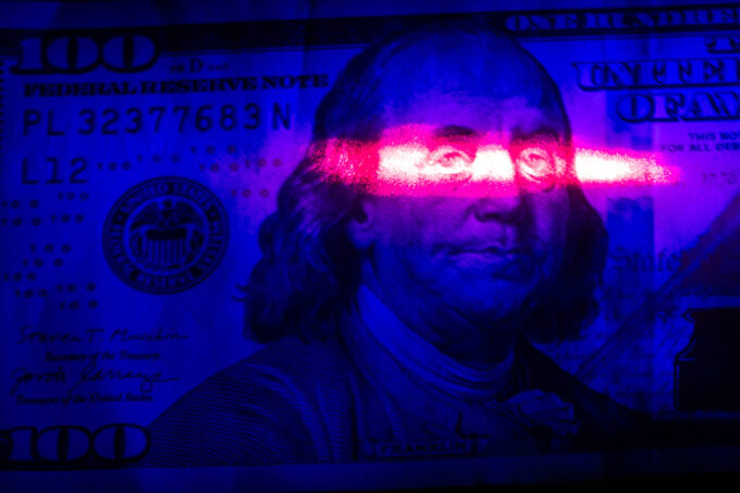 dolar-abre-em-queda-com-eleicao-no-radar-e-inflacao-acima-do-esperado