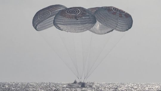 asi-fue-el-impactante-regreso-a-la-tierra-de-la-mision-espacial-crew-12