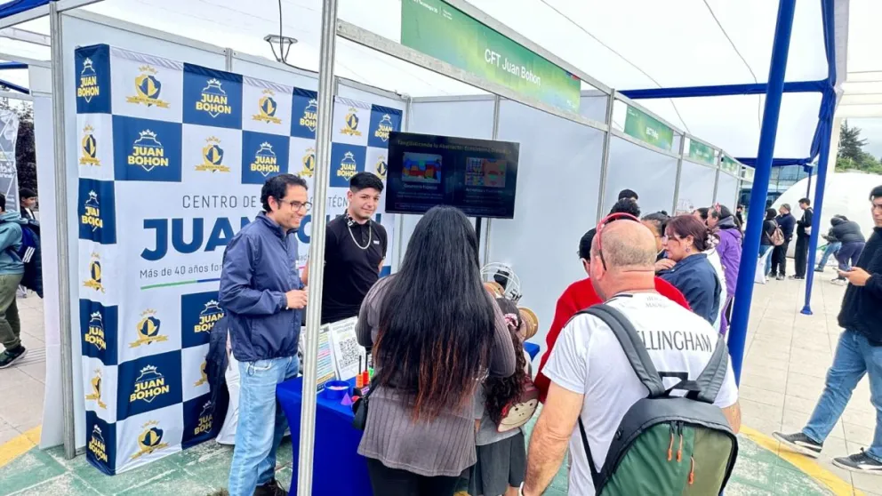cft-juan-bohon-participa-en-feria-de-ciencia-y-tecnologia-con-fabricacion-digital-y-prototipaje-3d