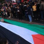 b’nai-b’rith-que-marcha-por-palestina-fue-una-“ofensa”-y-reclamo-que-el-frente-amplio-no-recordara-a-victimas-del-7-de-octubre