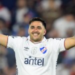maxi-gomez-sufrio-una-fractura-en-una-mano-en-el-partido-entre-nacional-y-city-torque,-pero-no-le-impedira-jugar-contra-central-espanol