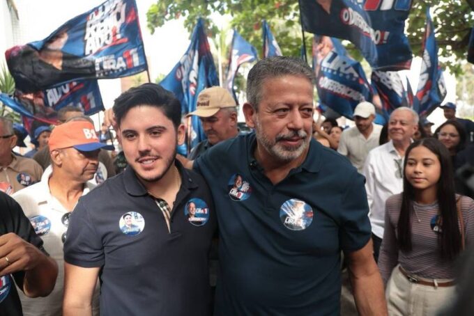filho-de-lira,-eleito-antes-da-idade-em-lei,-fez-campanha-no-rastro-da-projecao-do-pai