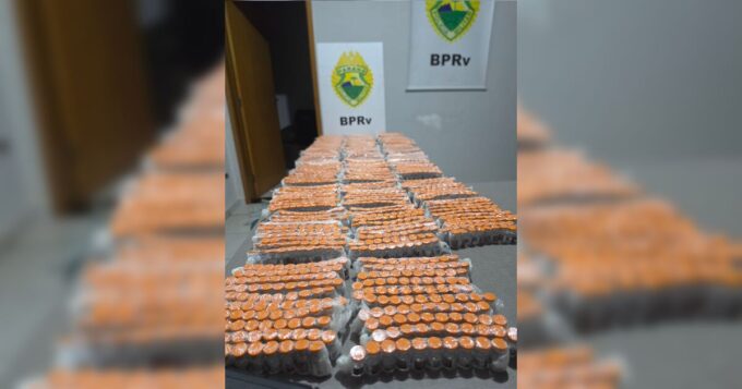 motorista-e-preso-com-quase-3-mil-ampolas-de-remedio-proibido-apos-perseguicao-no-pr