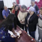 adultos-mayores-reciben-capacitacion-en-primeros-auxilios-y-bienestar-emocional