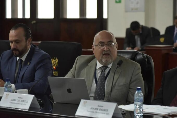 carlos-federico-ortiz-logra-la-sicom-con-calificacion-final-de-79.97-puntos,-pero-enfrenta-discrepancias