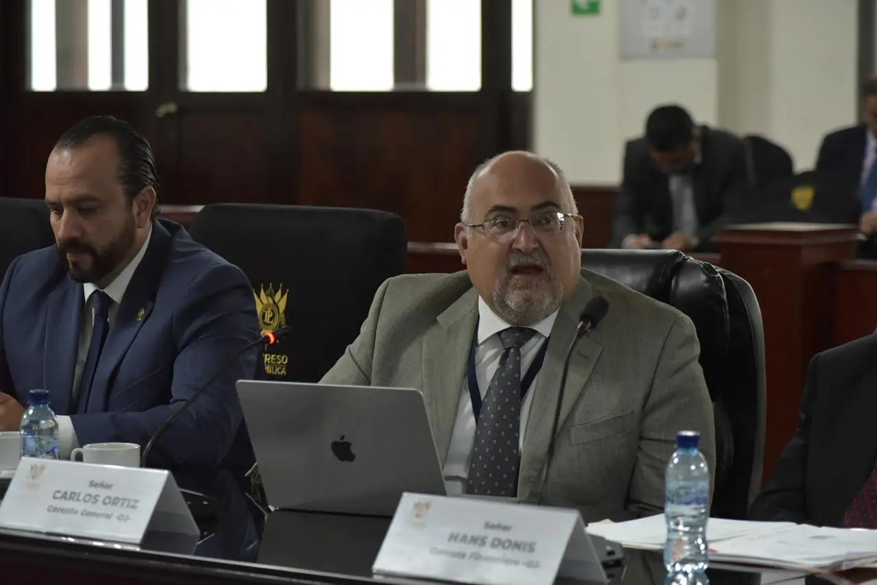 carlos-federico-ortiz-logra-la-sicom-con-calificacion-final-de-79.97-puntos,-pero-enfrenta-discrepancias