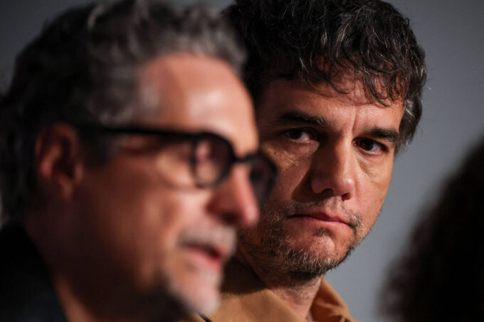 wagner-moura-e-outros-votantes-brasileiros-do-oscar-pedem-atencao-as-eleicoes-em-carta