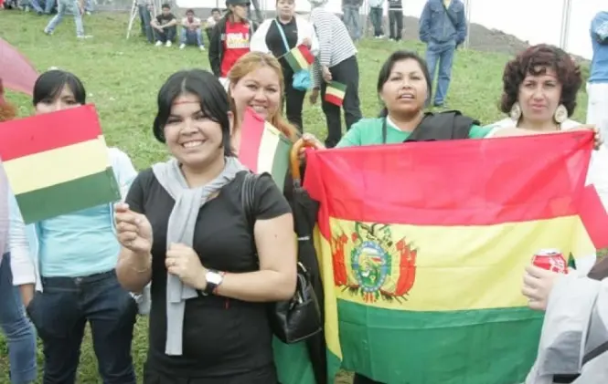 dia-de-la-mujer-boliviana:-disponen-asueto-de-media-jornada-este-lunes-12-de-octubre