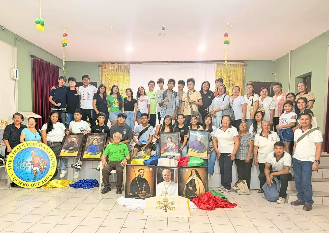 la-iglesia-de-santa-cruz-profundiza-los-100-anos-del-domund