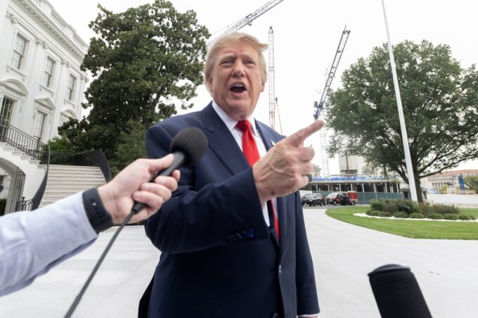 donald-trump-considera-cambiar-el-nombre-del-atlantico-o-el-pacifico-por-“oceano-trump”