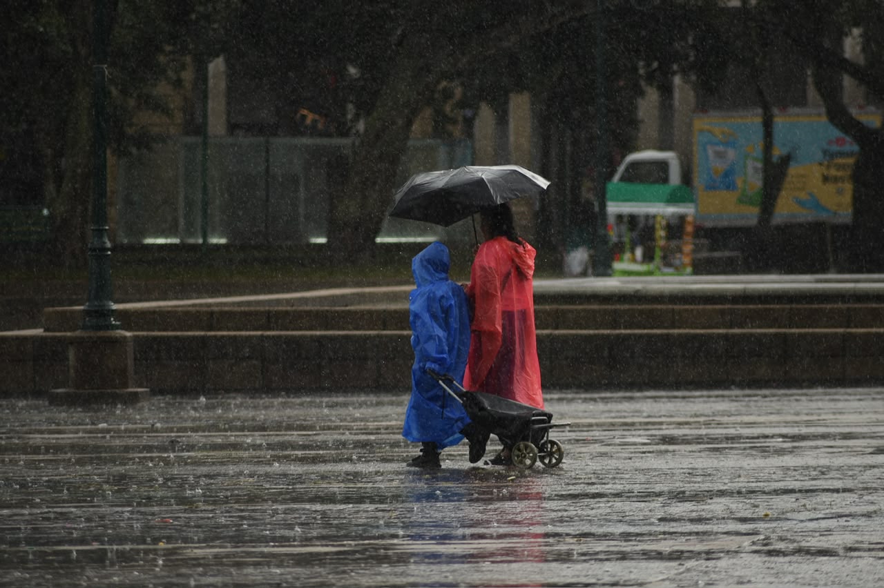asi-estara-el-clima-este-domingo,-el-insivumeh-preve-lluvias-y-actividad-electrica-en-gran-parte-del-pais