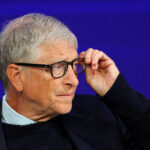 bill-gates-alerta-que-ia-sem-regulacao-amplia-risco-de-ciberataques