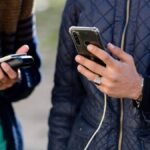 ¿que-es-el-“pink-slime”?-portales-partidarios-que-fingen-ser-medios-locales-contaminan-a-los-chatbots-de-cara-a-las-midterms